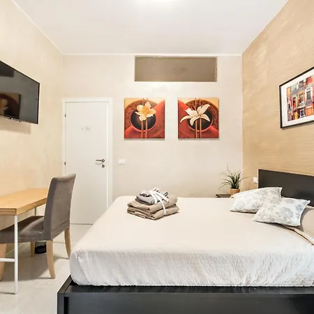 Pensionat Gold House 2 3*