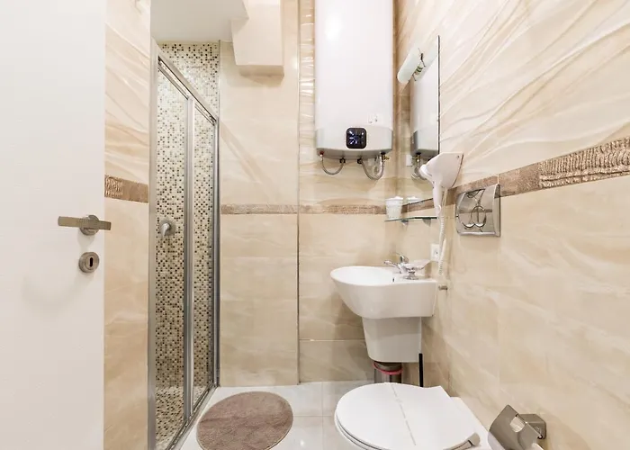 Gold House 2 3* La Spezia