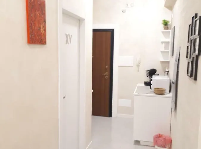 Gold House 2 3*