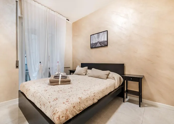 Gold House 2 Pensionat La Spezia